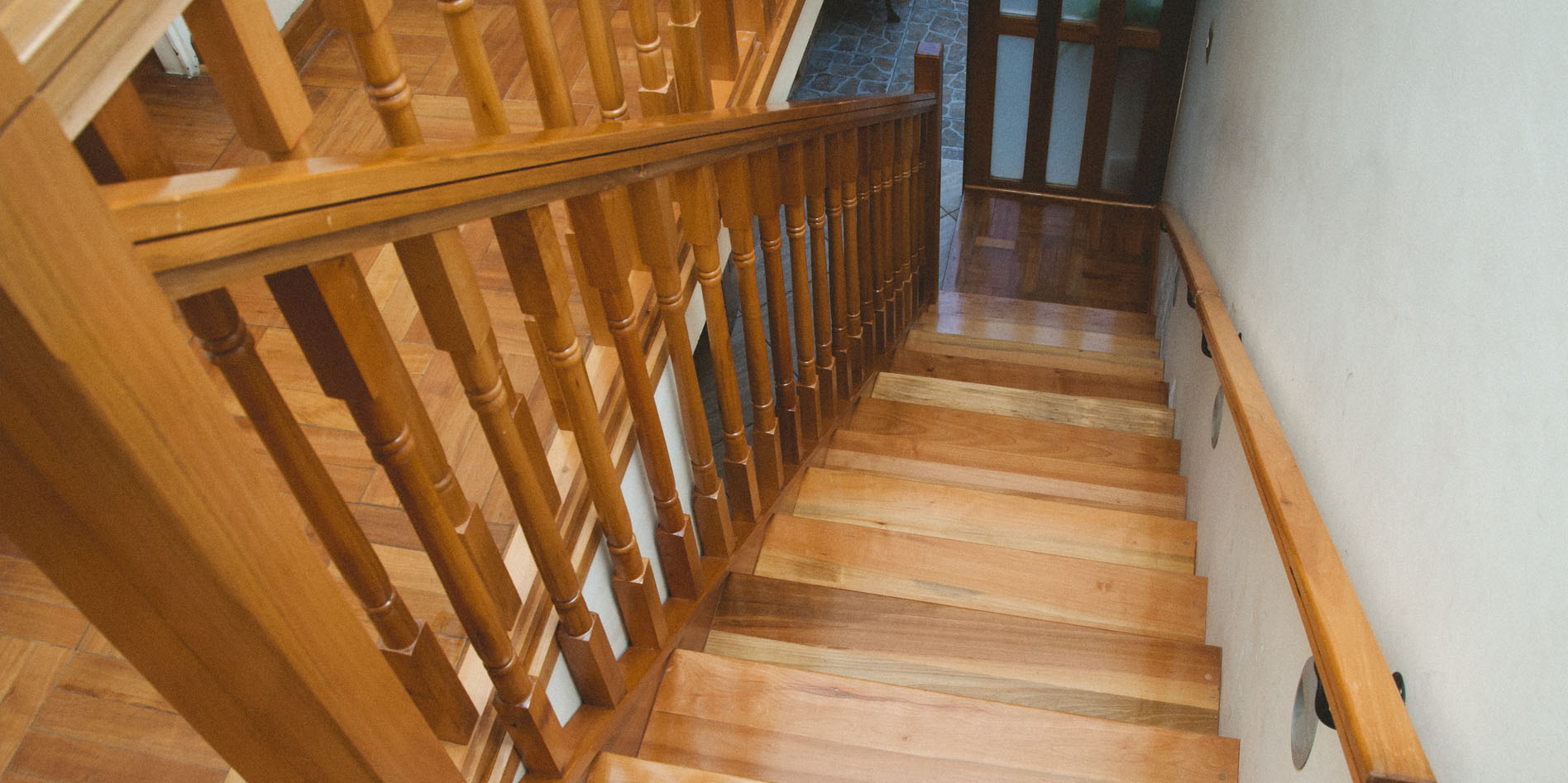 Escaleras rectas « Escaleras de madera, barandas y pasamanos.